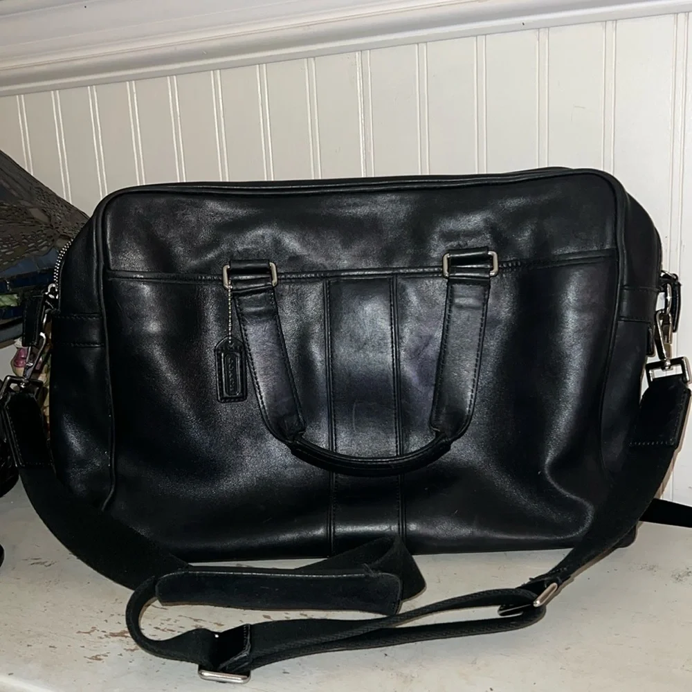 Vintage Coach Hudson F05745 Black Leather messenger Laptop Shoulder Bag